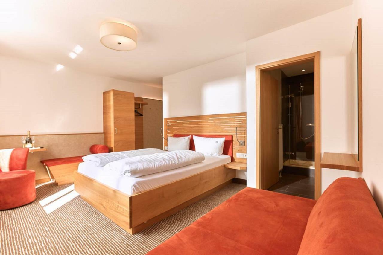 Gasthof-Hotel Pietsch Freystadt ภายนอก รูปภาพ